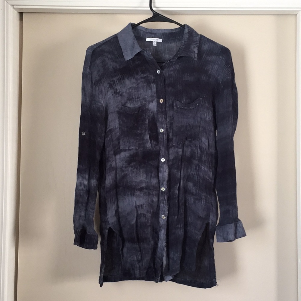 Cloudy black shirt